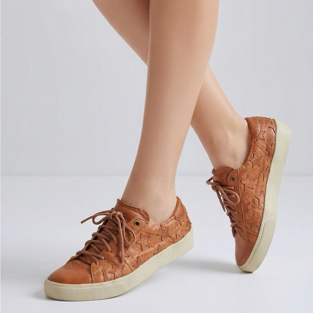 SAINT LAURENT leather sneakers - Picture 2 of 9